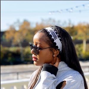 Trouser9 Black & white Jaguar elastic headband